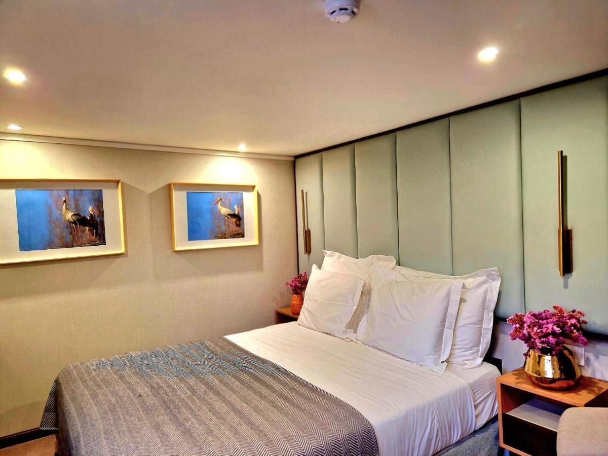 אבאירו Costa Do Sal Hotel Boat Lounge מראה חיצוני תמונה
